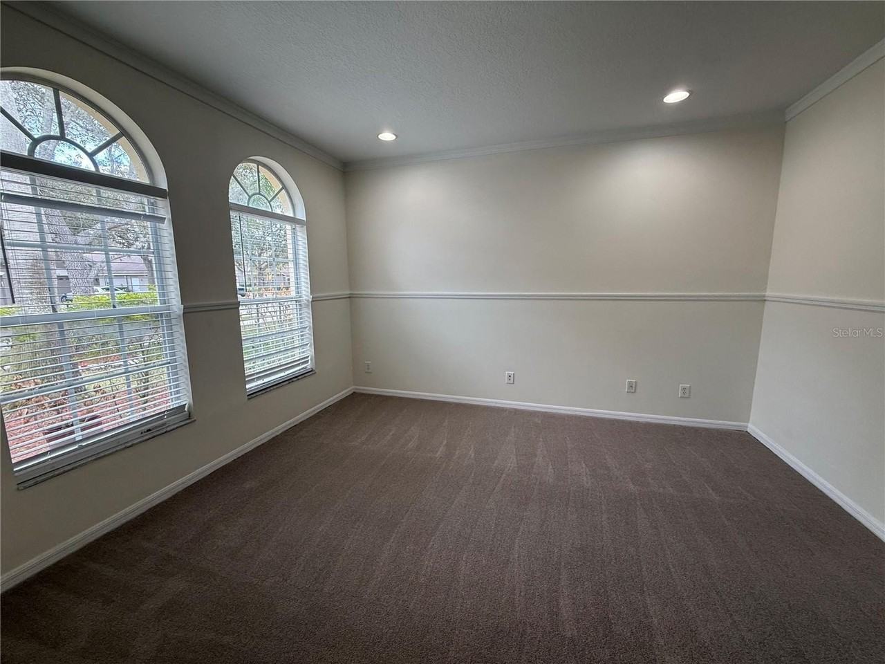 8132 Brinegar Cir - Photo 5 of 48