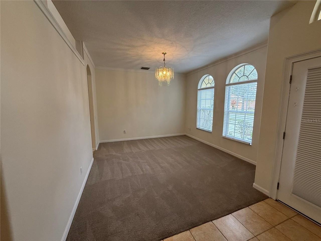 8132 Brinegar Cir - Photo 6 of 48