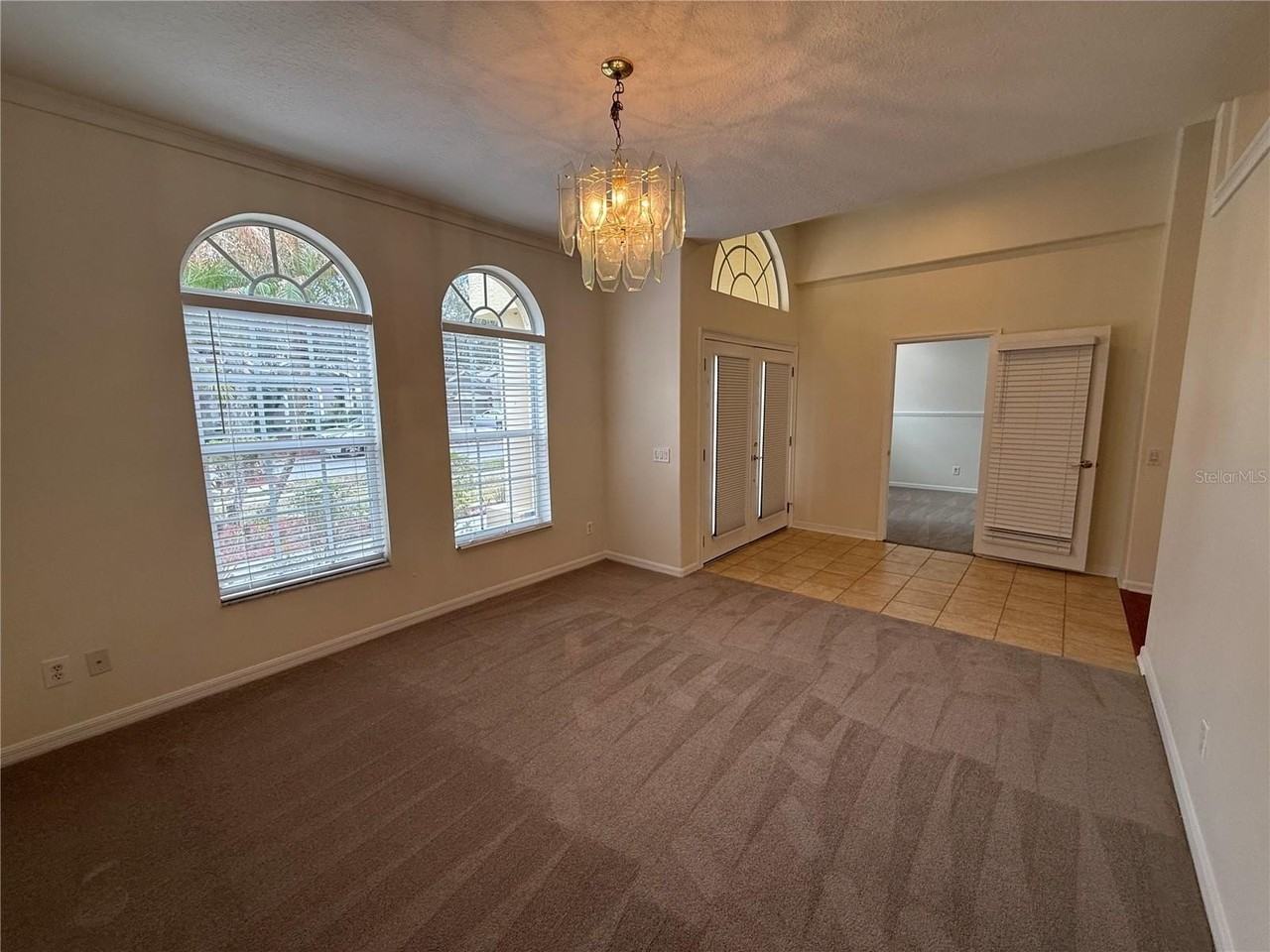 8132 Brinegar Cir - Photo 7 of 48