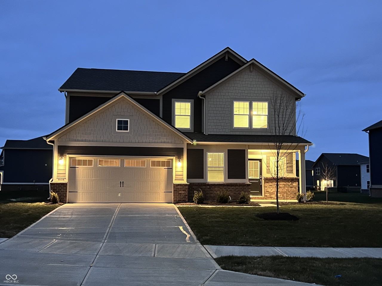 19341 Beruna Way - Photo 3 of 31