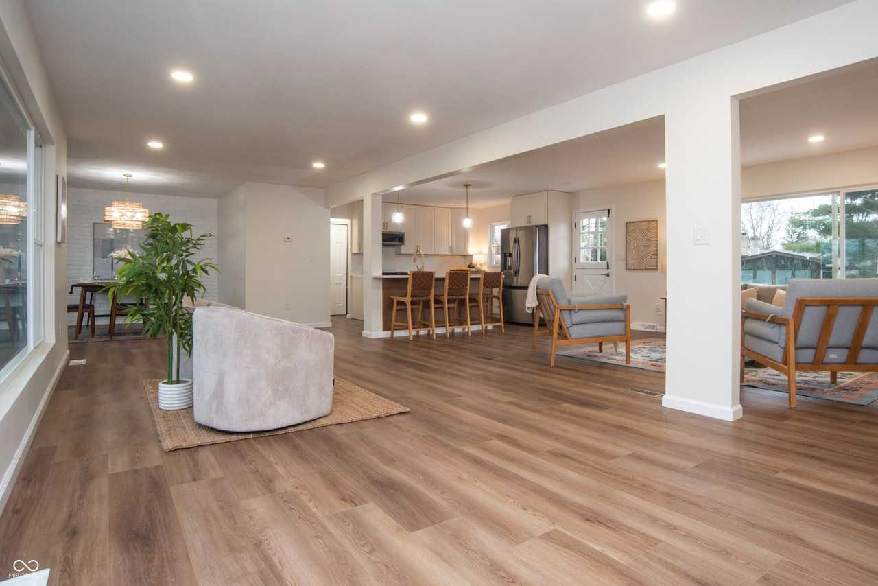 6337 Cardinal Ln - Photo 4 of 50