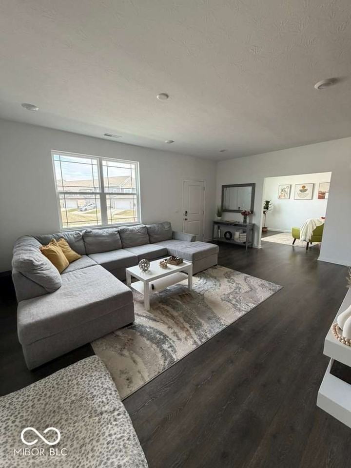 6301 Rhinecliff Dr - Photo 7 of 16