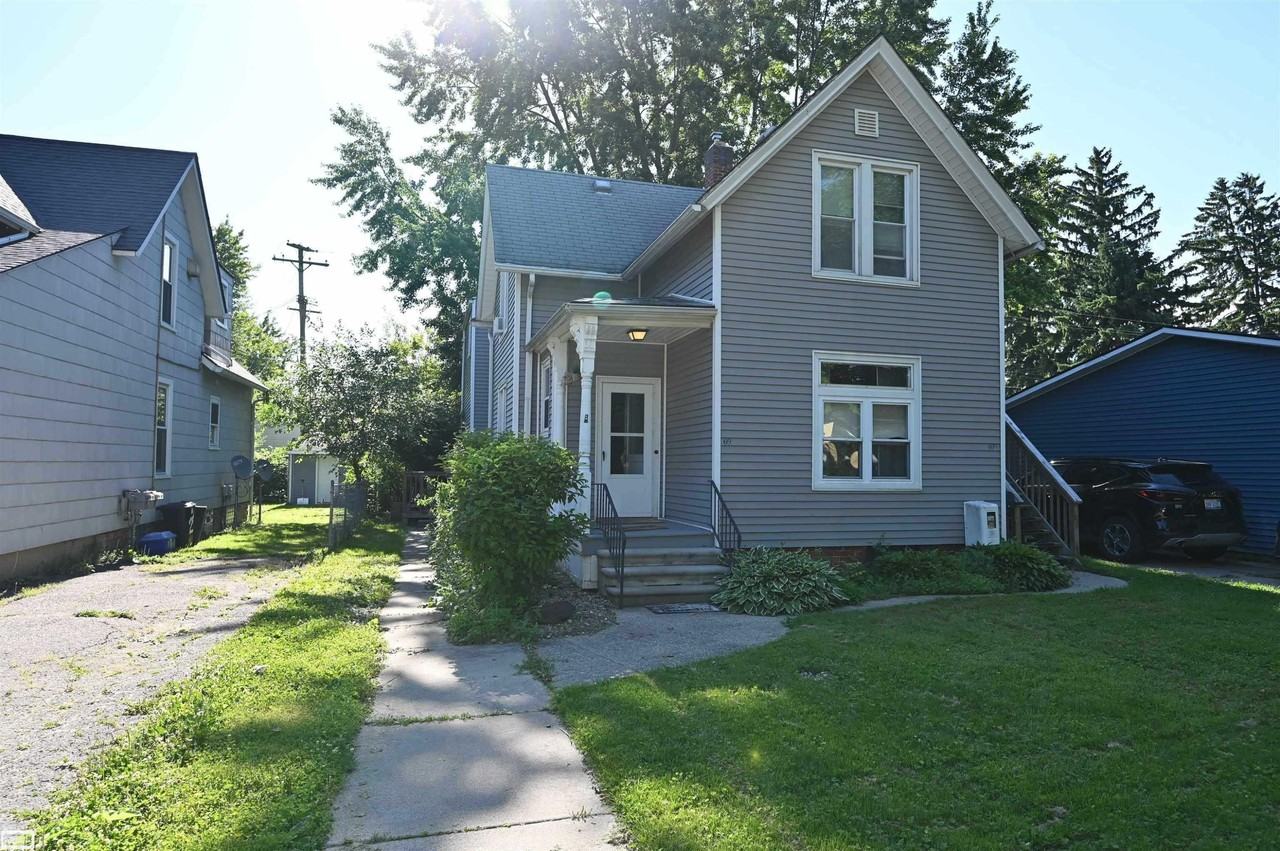 69 Miller St - Photo 2 of 7