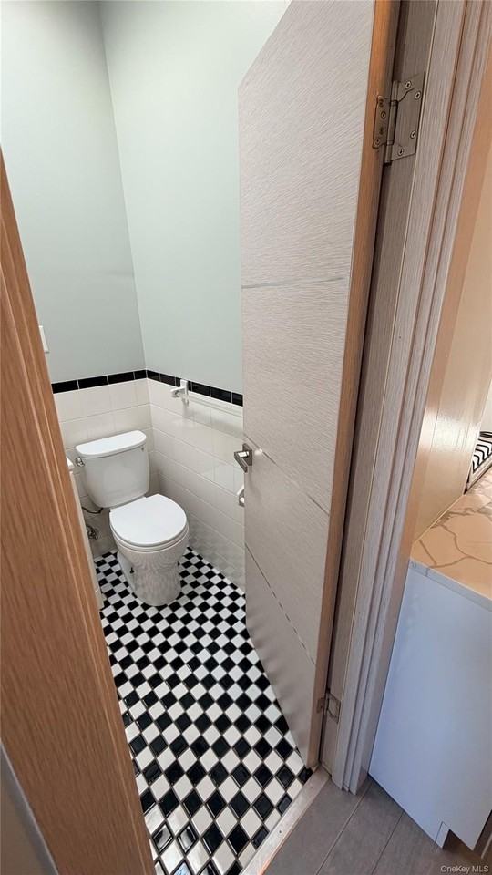 9716 Metropolitan Ave Unit 2f - Photo 6 of 10