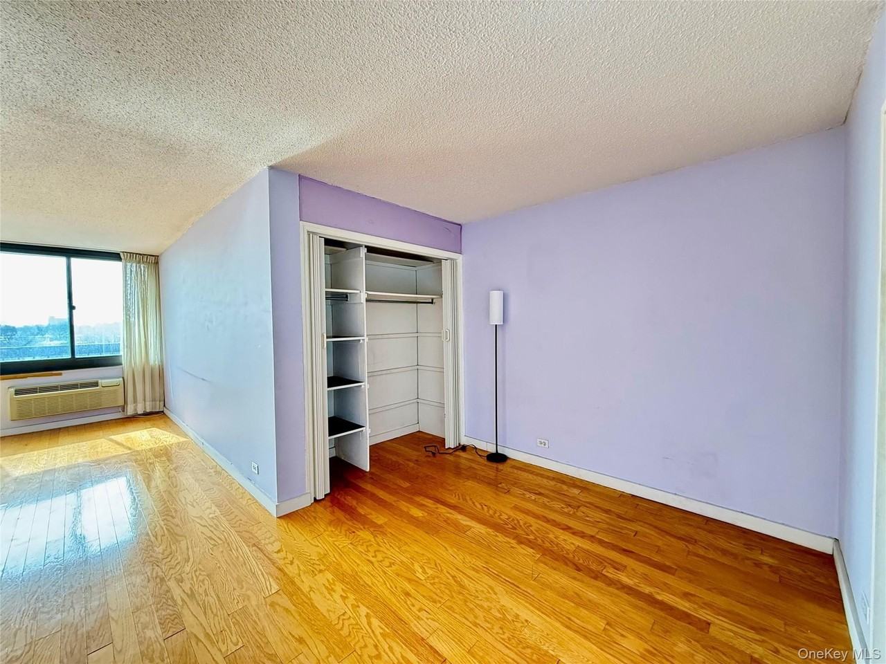 15038 Union Tpke Apt 10l - Photo 4 of 18