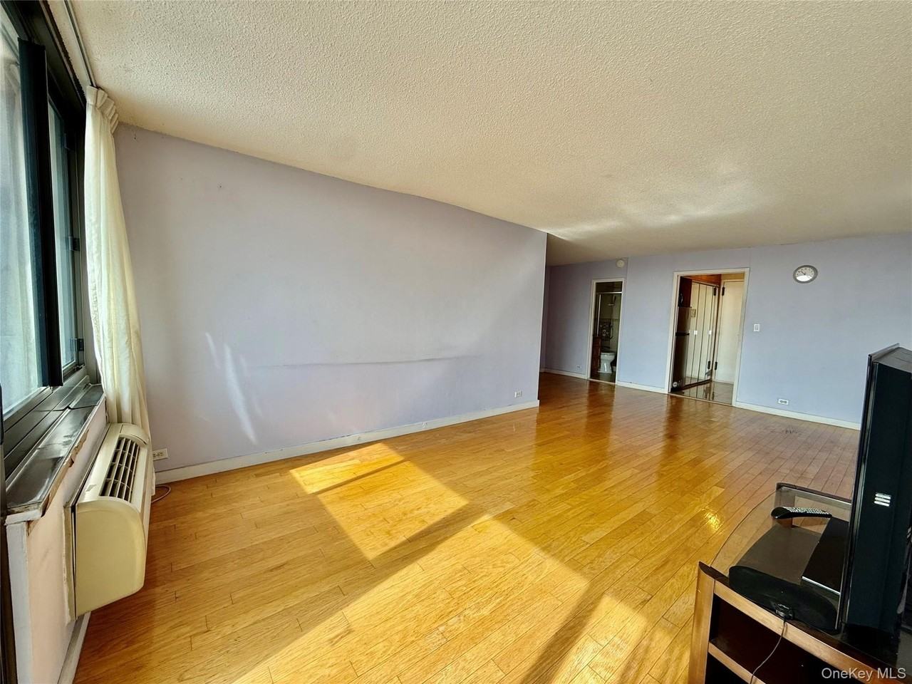 15038 Union Tpke Apt 10l - Photo 7 of 18