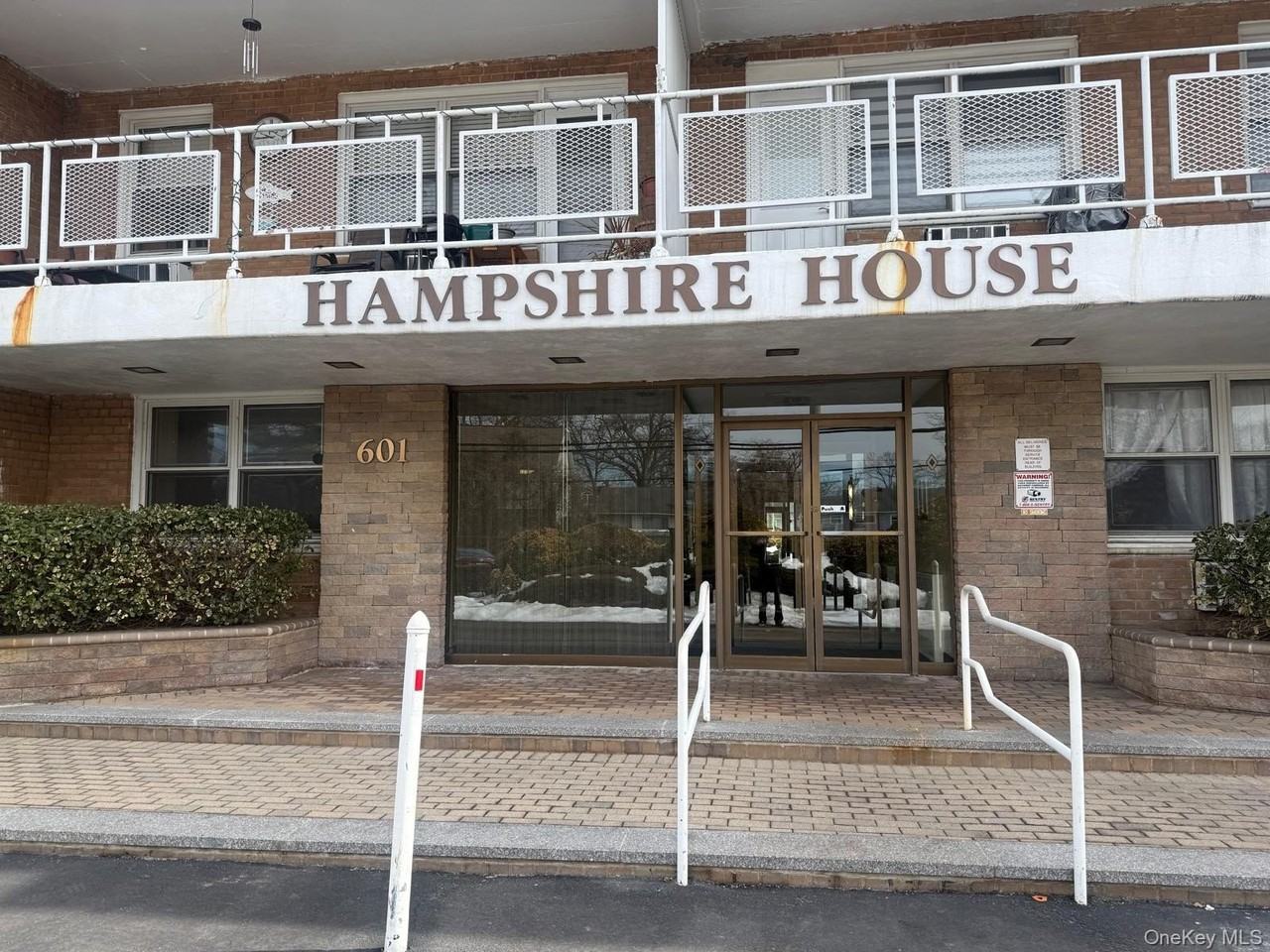 601 Chestnut St Apt A21 - Photo 2 of 26