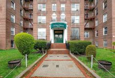 14325 84th Dr Apt 2e - Photo 1 of 1