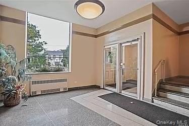 14325 84th Dr Apt 2e - Photo 3 of 12