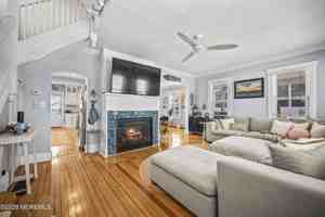 featured image of 214 Brinley Ave