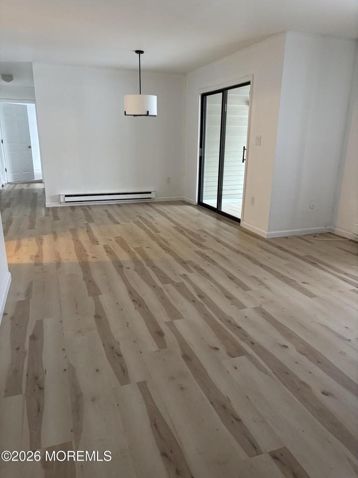 223 Medford Ct Unit E - Photo 6 of 20