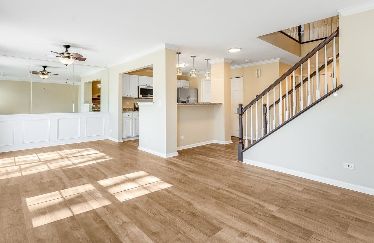 2494 Stoughton Cir - Photo 2 of 17