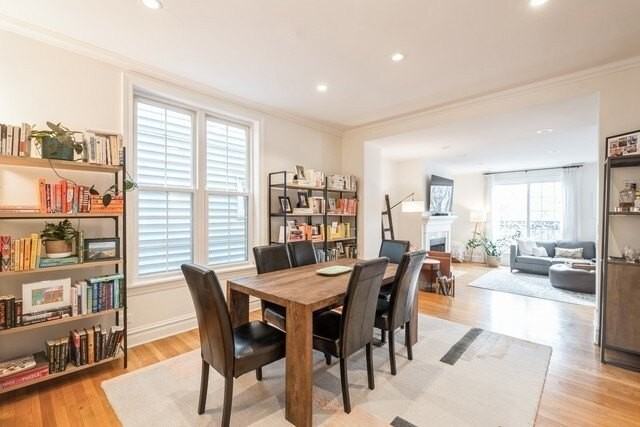 1110 W Wolfram St Apt 2 - Photo 4 of 14