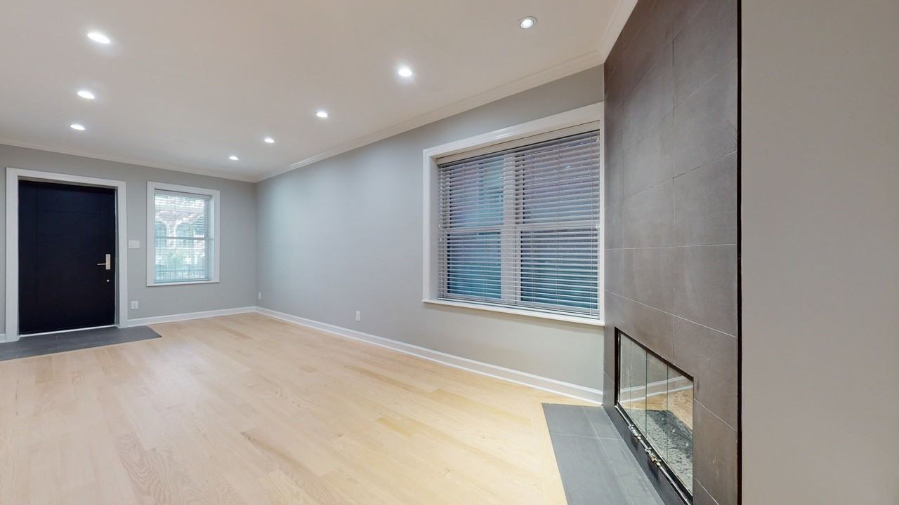 1543 W George St Apt 1 - Photo 5 of 18