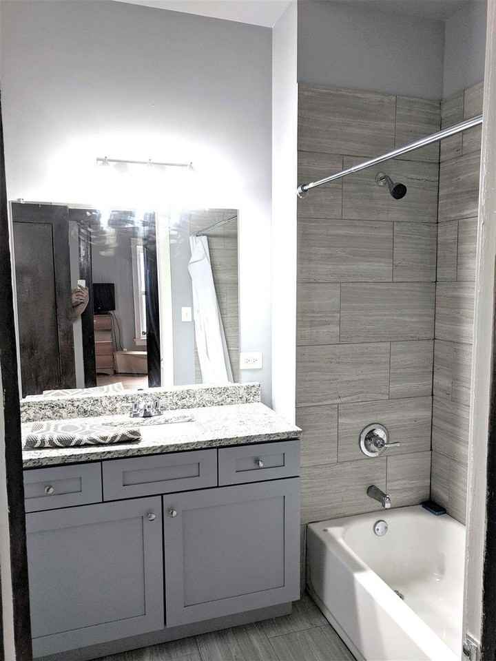 5233 S Michigan Ave Apt 3s - Photo 4 of 14