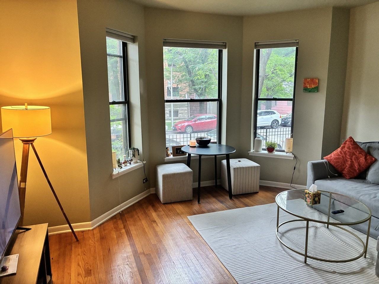 902 W Grace St Apt 1 - Photo 2 of 17