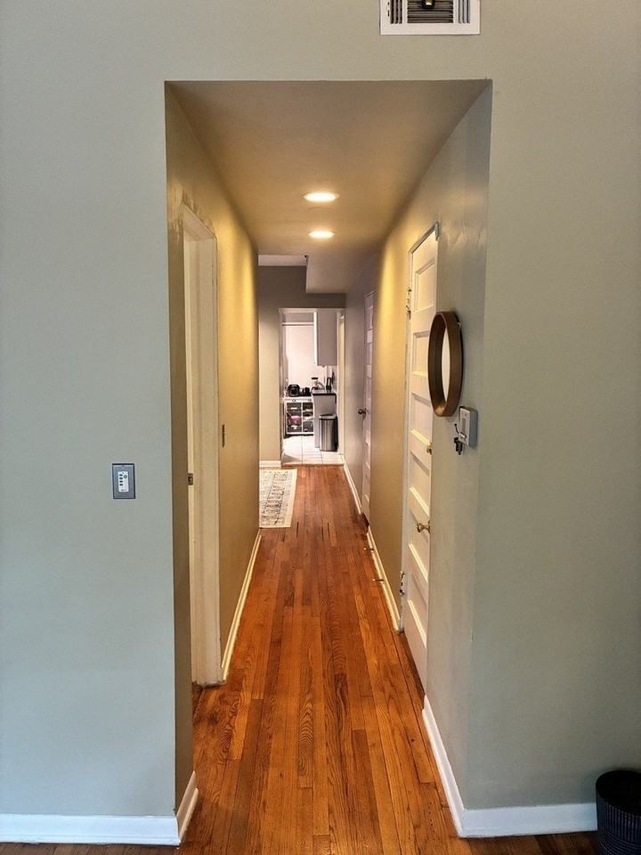 902 W Grace St Apt 1 - Photo 6 of 17