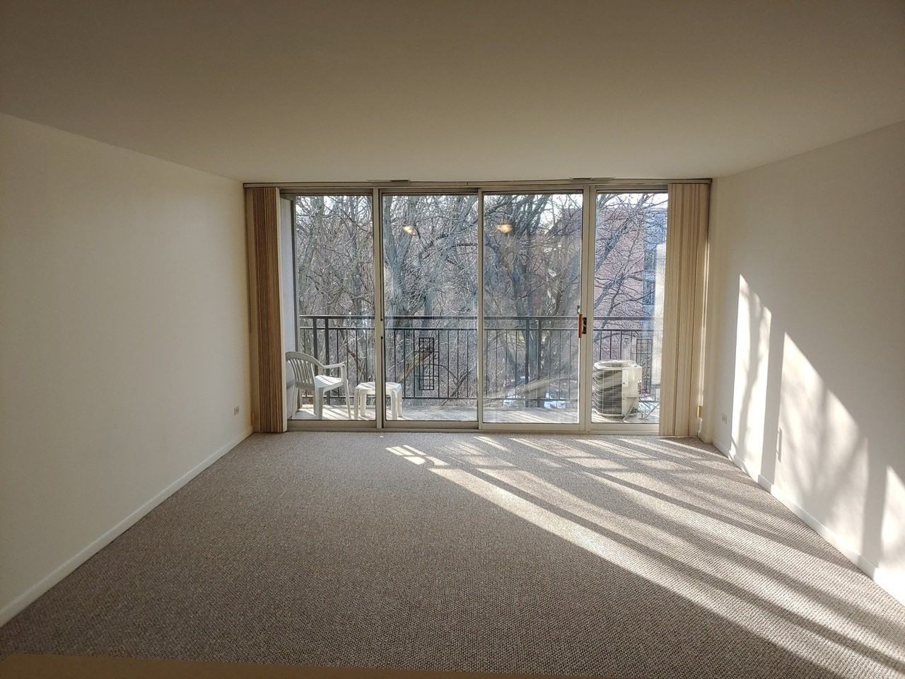 5820 Oakwood Dr Unit 5j - Photo 5 of 27