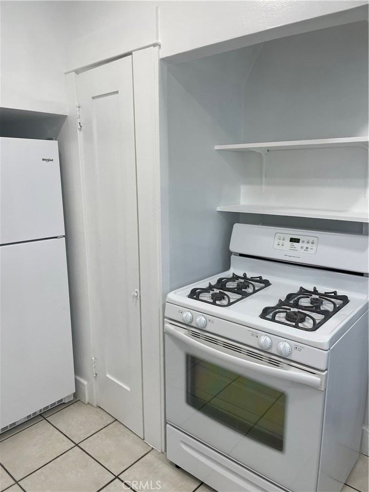 216 Poppy Ave - Photo 7 of 15