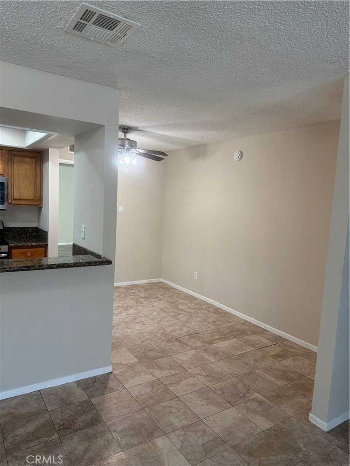 1103 Calle Malaga - Photo 6 of 11