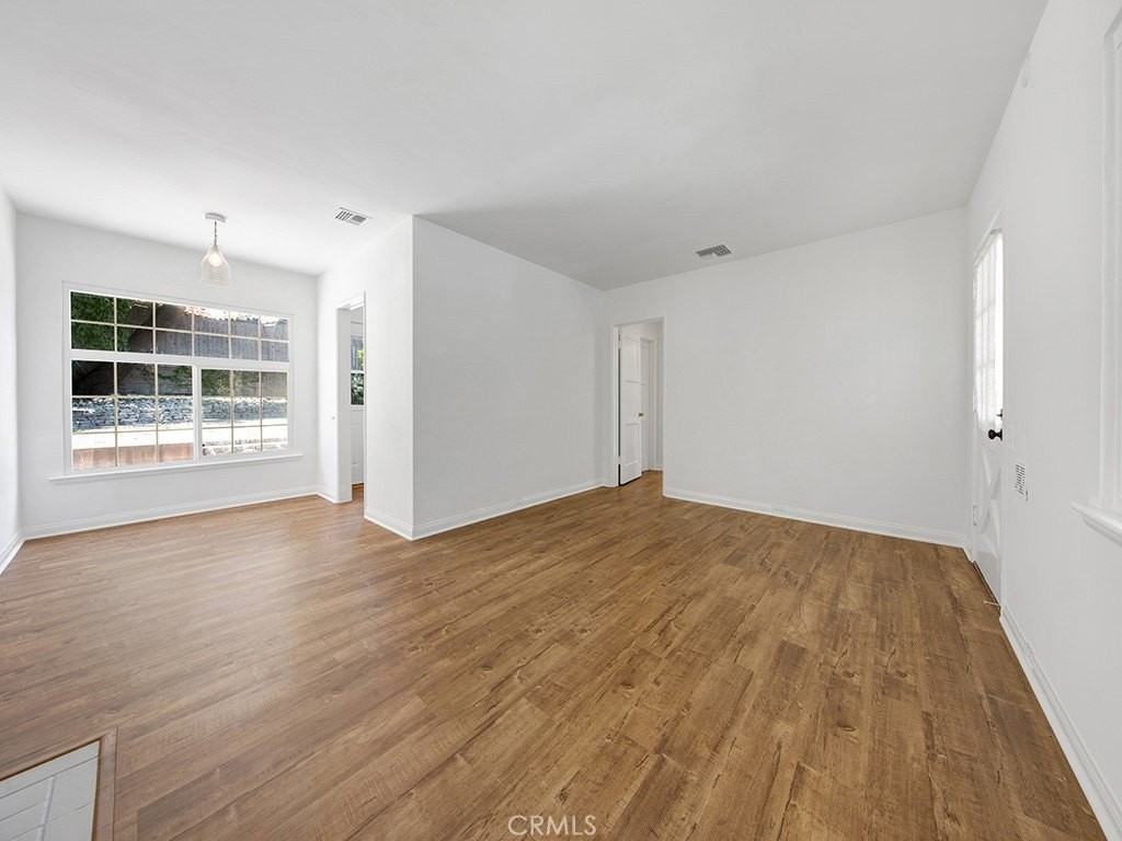 3413 Encinal Ave - Photo 3 of 15