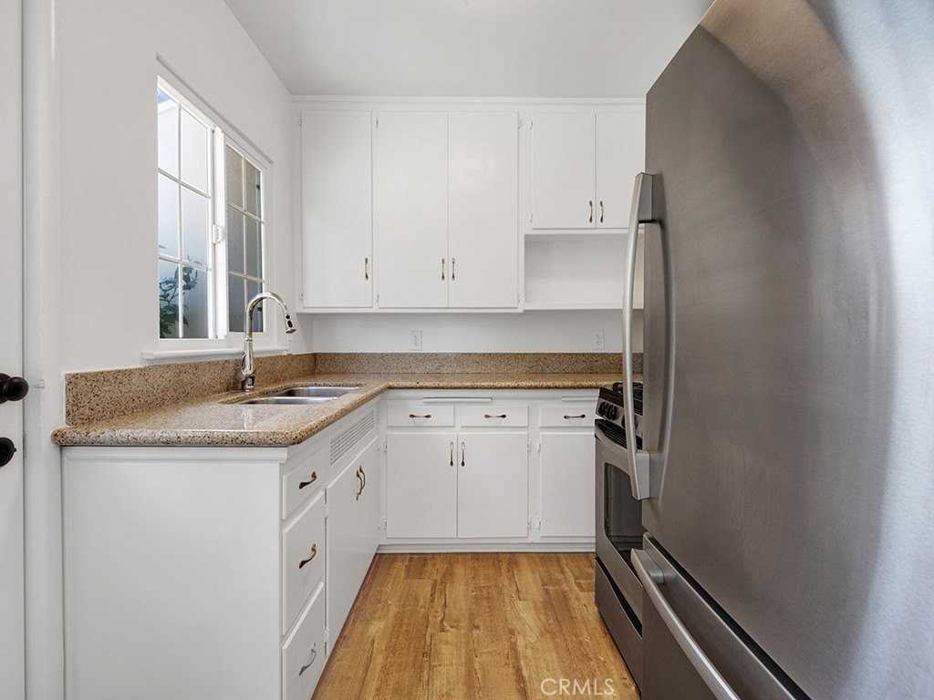 3413 Encinal Ave - Photo 7 of 15