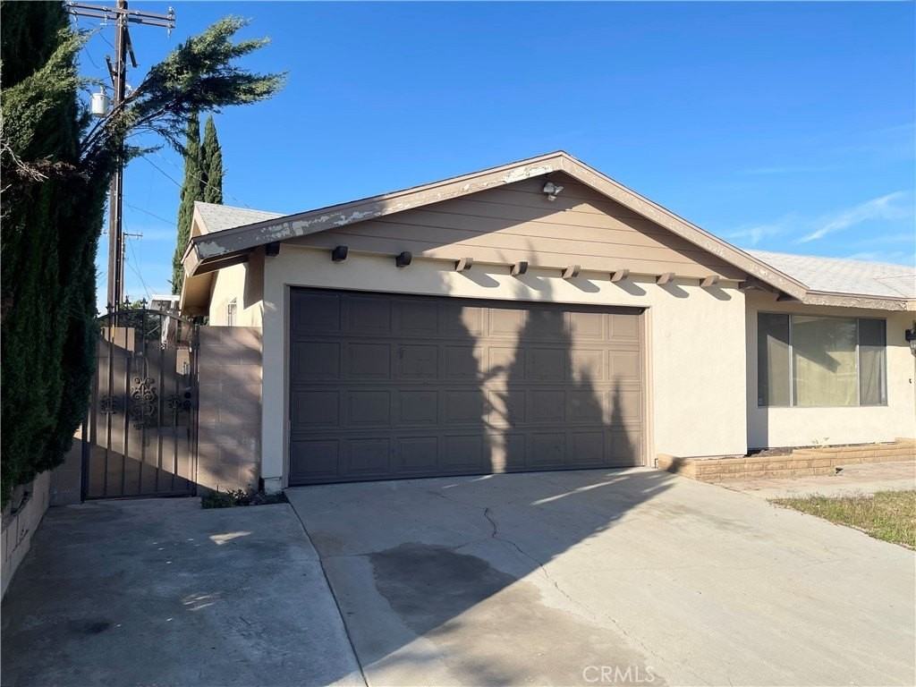 830 W Rosewood St - Photo 4 of 18