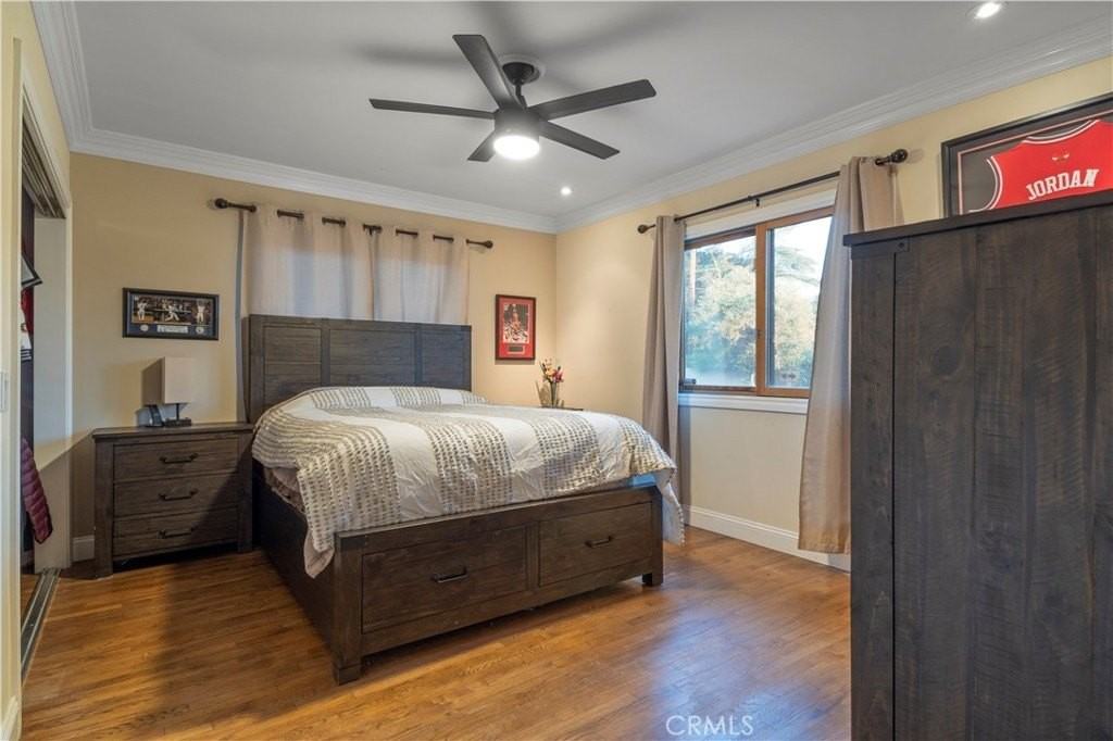 441 S Valley Center Ave - Photo 3 of 11