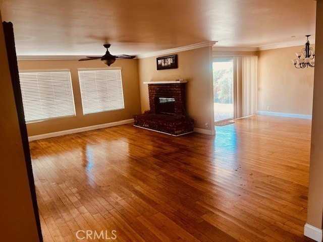 18912 Kinbrace St - Photo 6 of 9