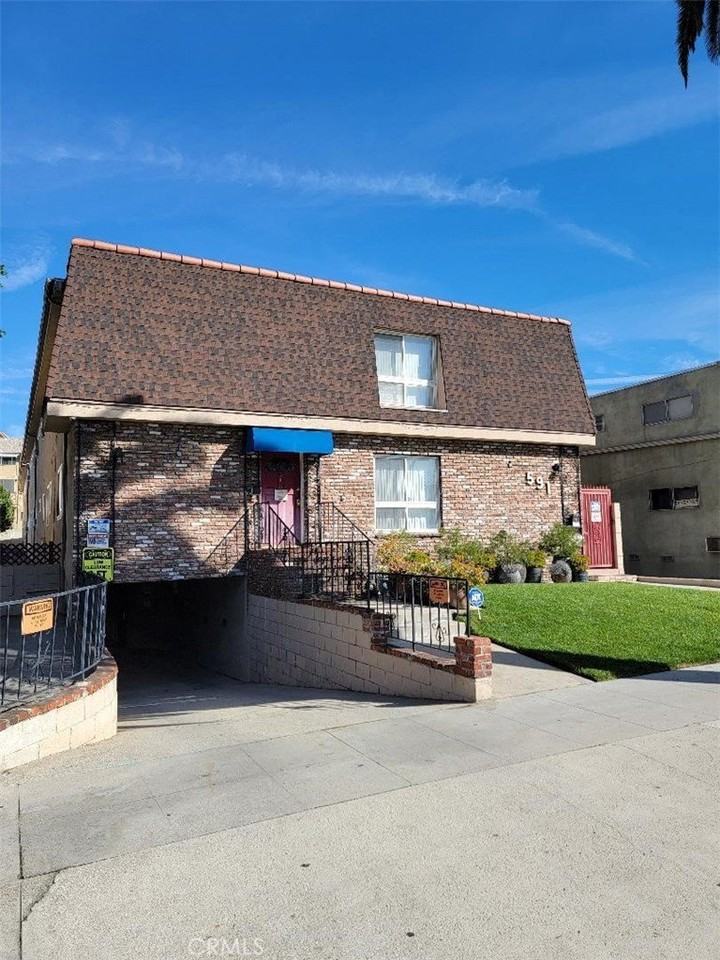 591 South St #12 - Photo 2 of 10