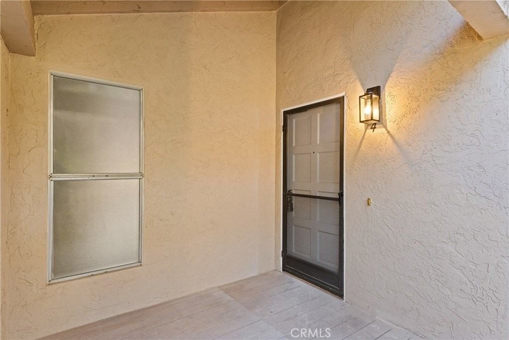 2352 Altisma Way - Photo 5 of 32