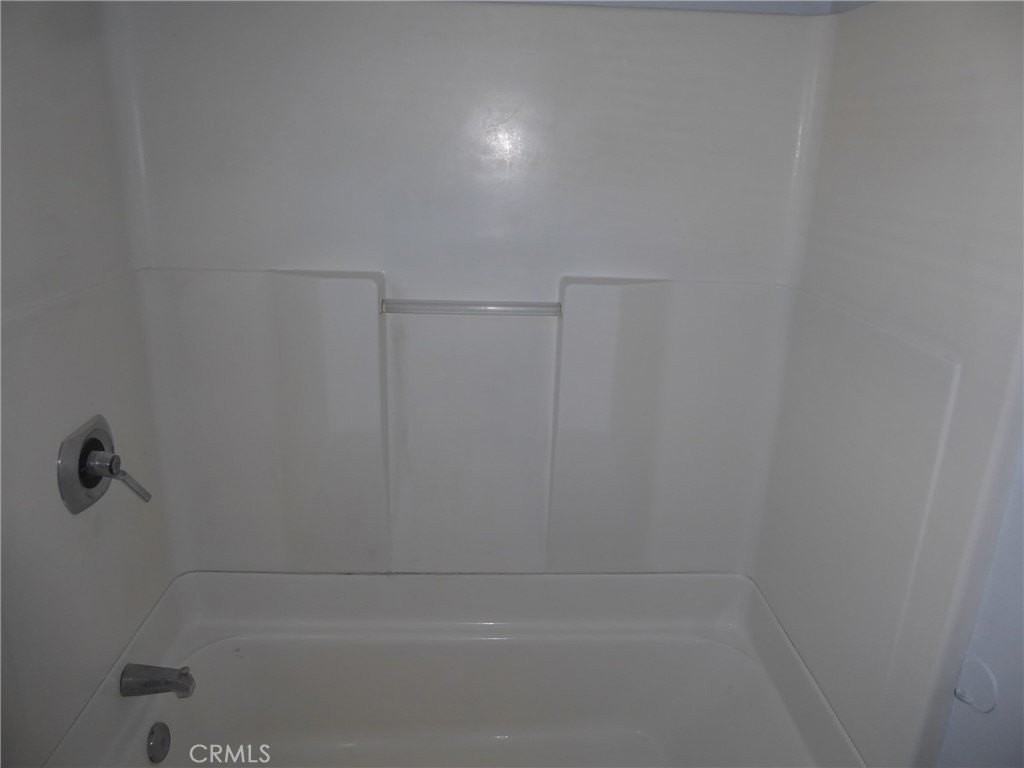 862 E H St - Photo 5 of 12