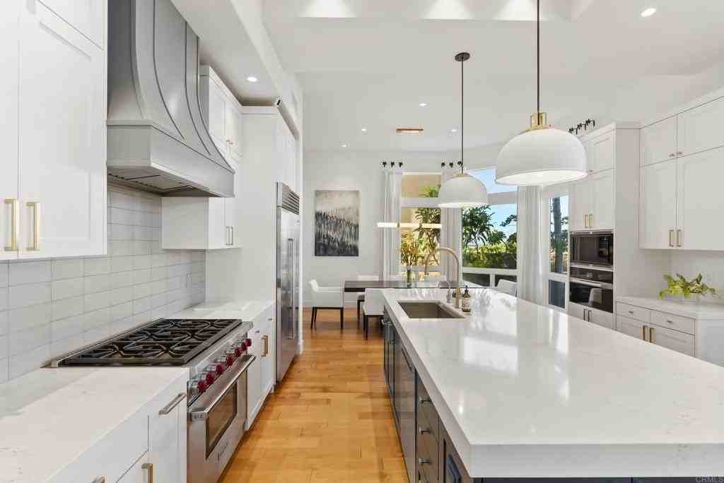 3842 Modena Pl - Photo 5 of 9