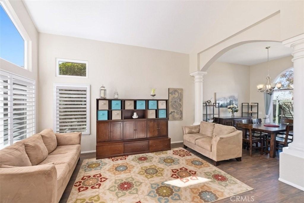 20891 Porter Ranch Rd - Photo 7 of 50