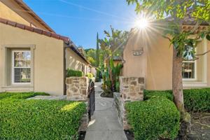 featured image of 72 Clouds Vw