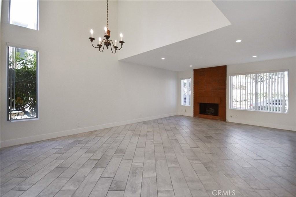 11 Dragonfly - Photo 5 of 11