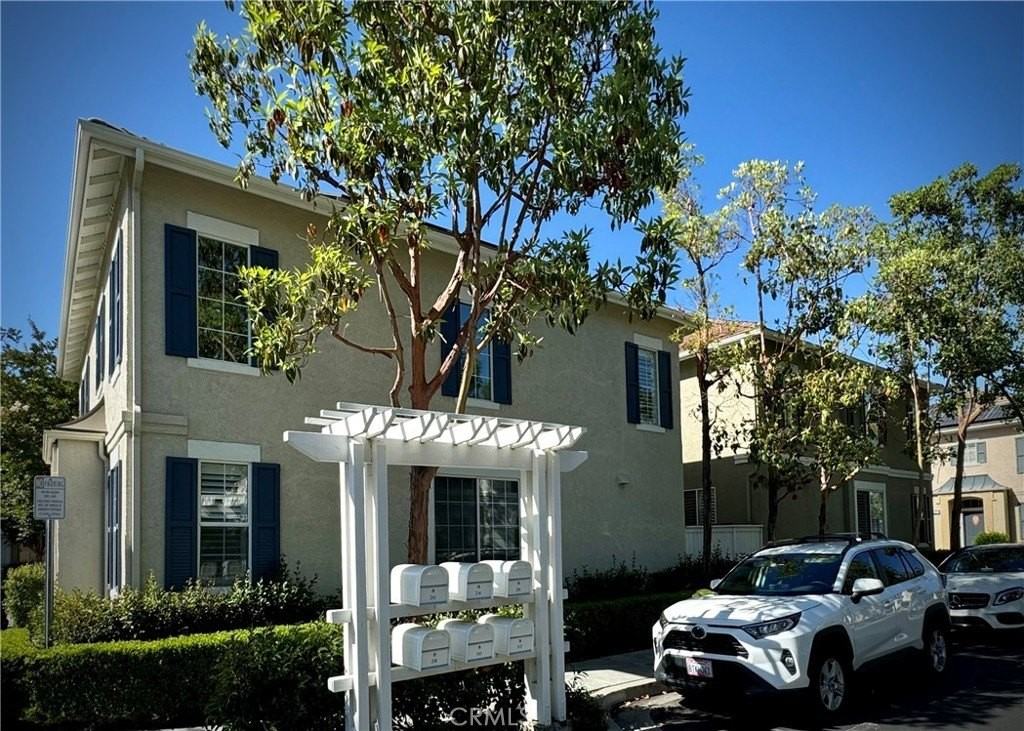 32 Melrose Dr - Photo 3 of 43