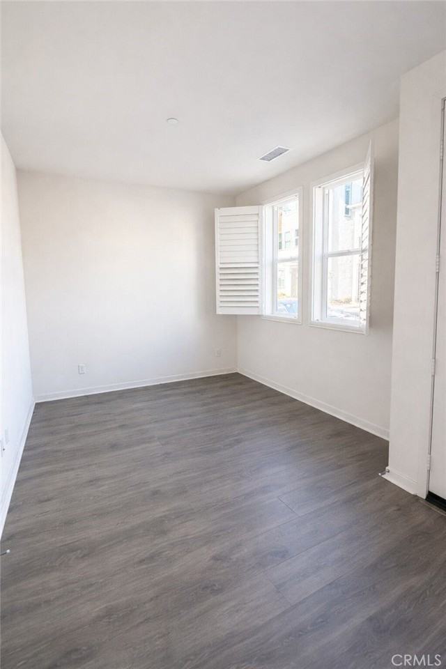 118 Tenor - Photo 5 of 25