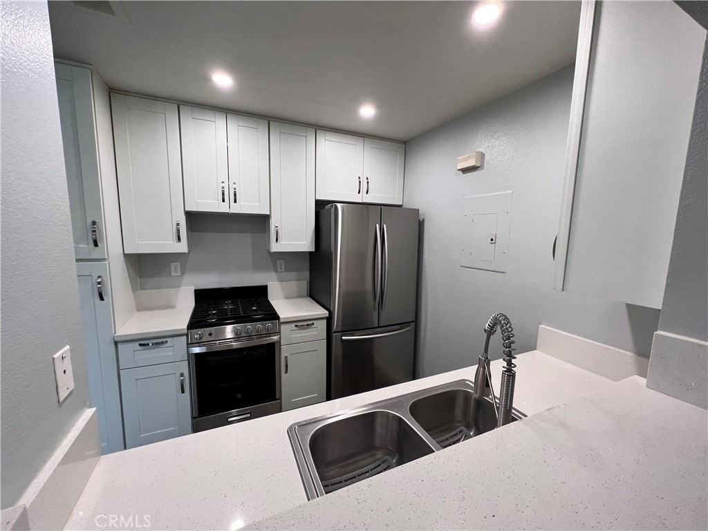 89 Via Cresta - Photo 2 of 31