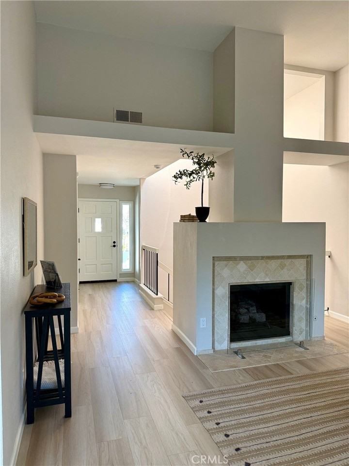 33555 Sea Gull Ct - Photo 3 of 17