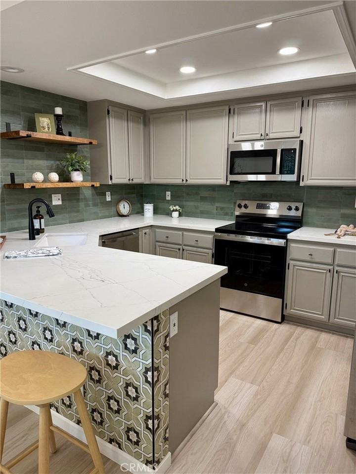 33555 Sea Gull Ct - Photo 4 of 17