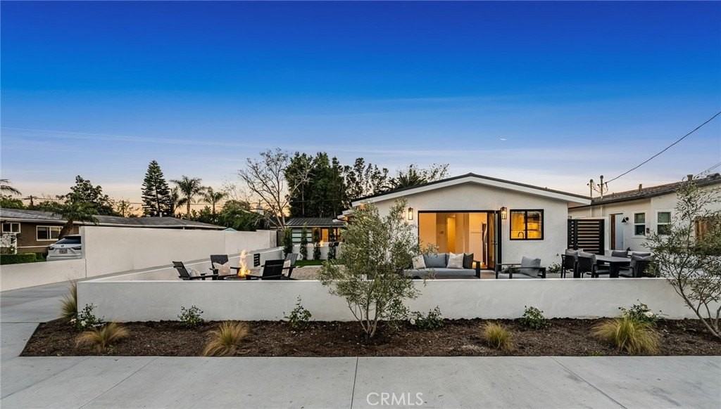 251 Costa Mesa St #A - Photo 2 of 22