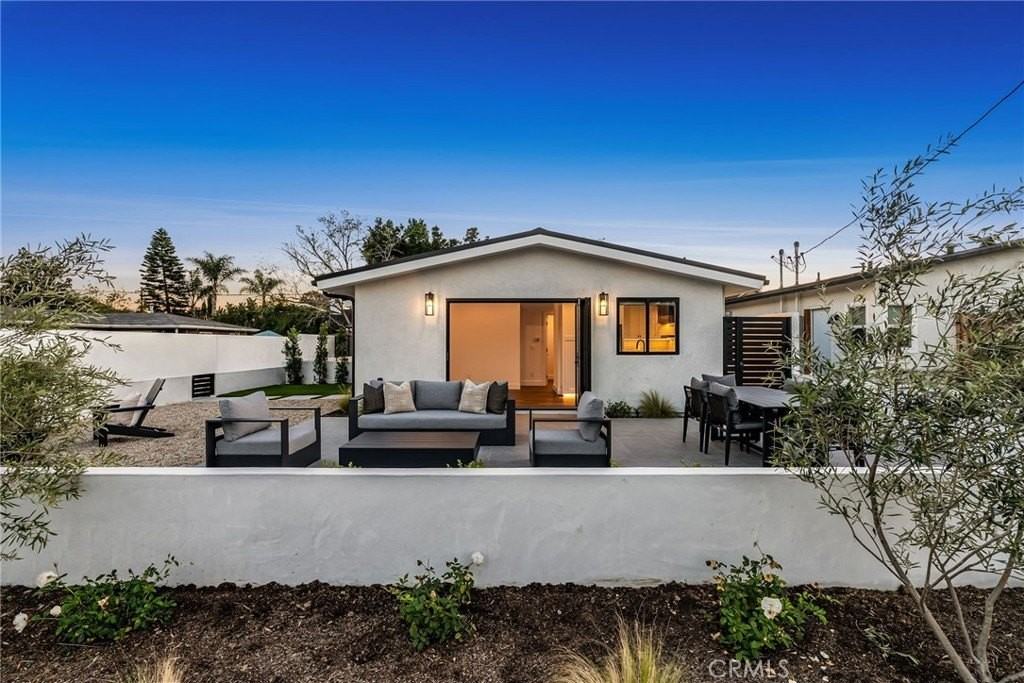 251 Costa Mesa St #A - Photo 3 of 22