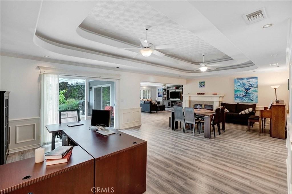 680 Rockford Dr - Photo 4 of 25