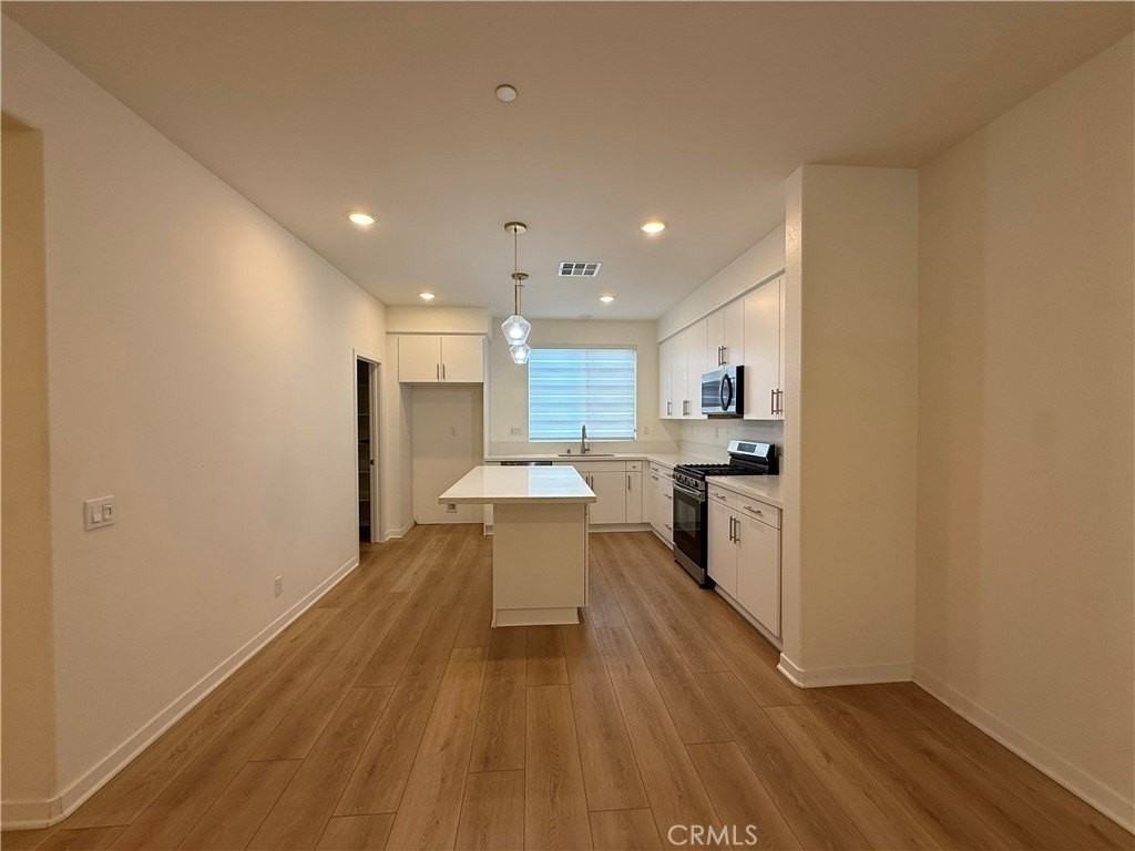 14130 Bay St - Photo 2 of 17