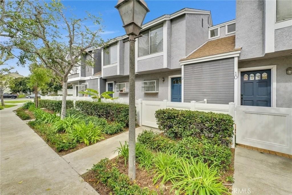 12 Candlewood Ln - Photo 2 of 38