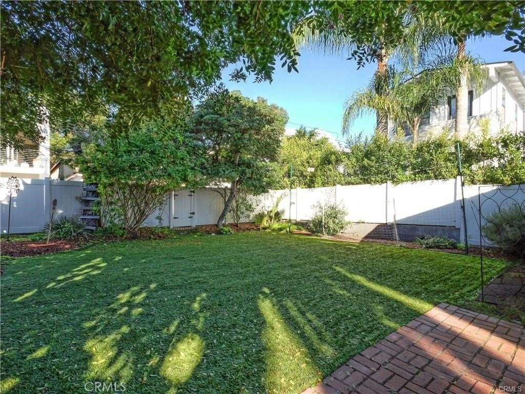 613 36th St - Photo 2 of 35