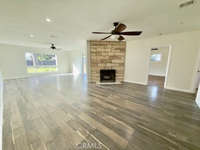 18648 Gledhill St - Photo 4 of 28