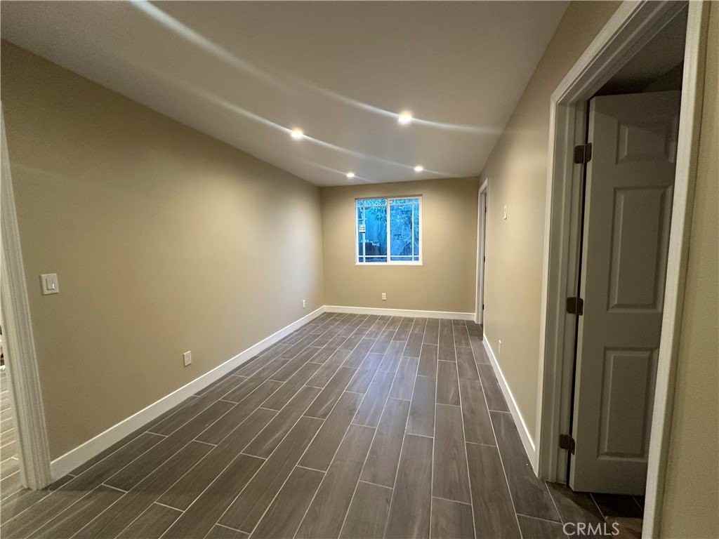 14036 Gain St - Photo 6 of 10