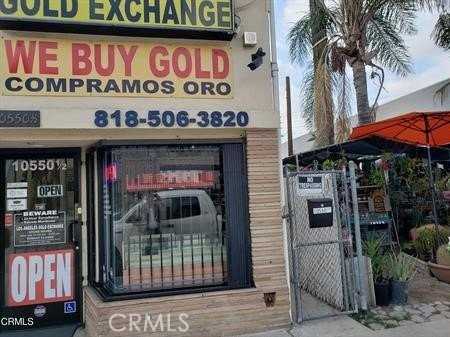 10550 Victory Blvd - Photo 2 of 27